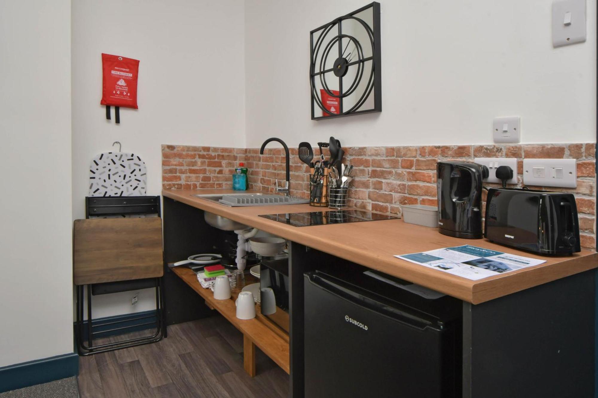 Stay At Shobnall Road Rooms And Studios Burton Burton-upon-Trent Exterior foto