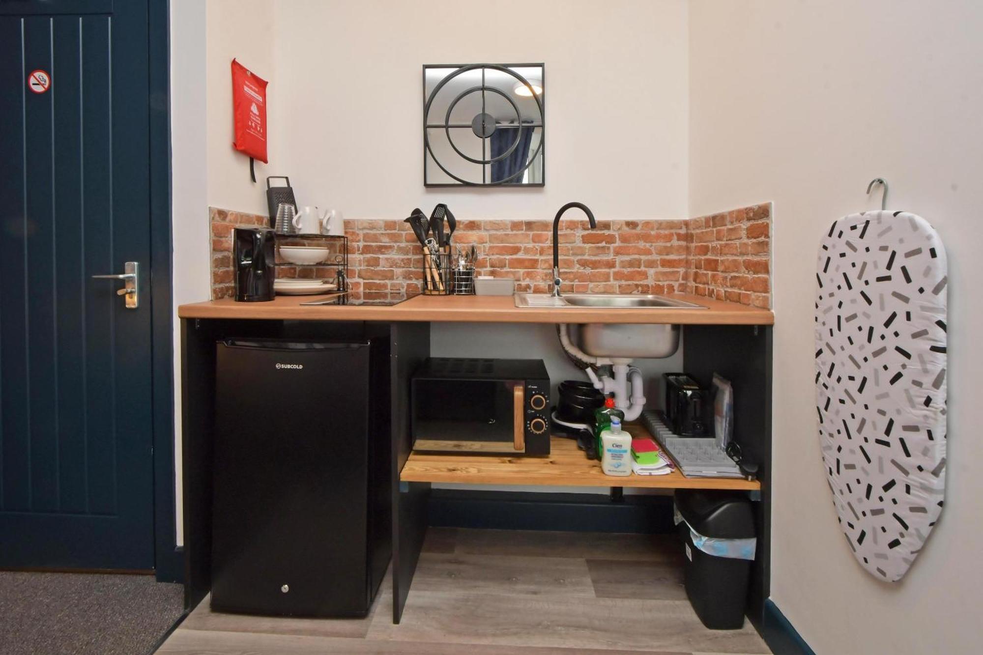 Stay At Shobnall Road Rooms And Studios Burton Burton-upon-Trent Exterior foto